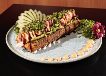 Sushi-Dog e Burrito: Temakeria aposta em mistura de culinárias para inovar cardápio no litoral de SP; VÍDEO