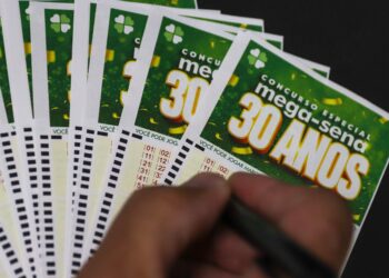 Mega-Sena 30 anos: seis apostas feitas na Baixada Santista ficam a um número do prêmio milionário