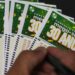 Mega-Sena 30 anos: seis apostas feitas na Baixada Santista ficam a um número do prêmio milionário