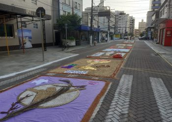 Corpus Christi em Praia Grande terá interdições por tapetes e procissões; veja alteração no trânsito