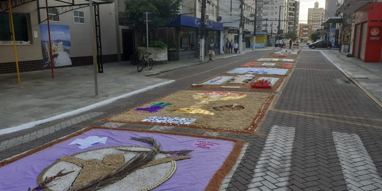 Corpus Christi em Praia Grande terá interdições por tapetes e procissões; veja alteração no trânsito